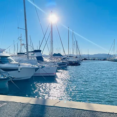Apartamento Santa Lucia Piscine Proche Du Centre Raphael *